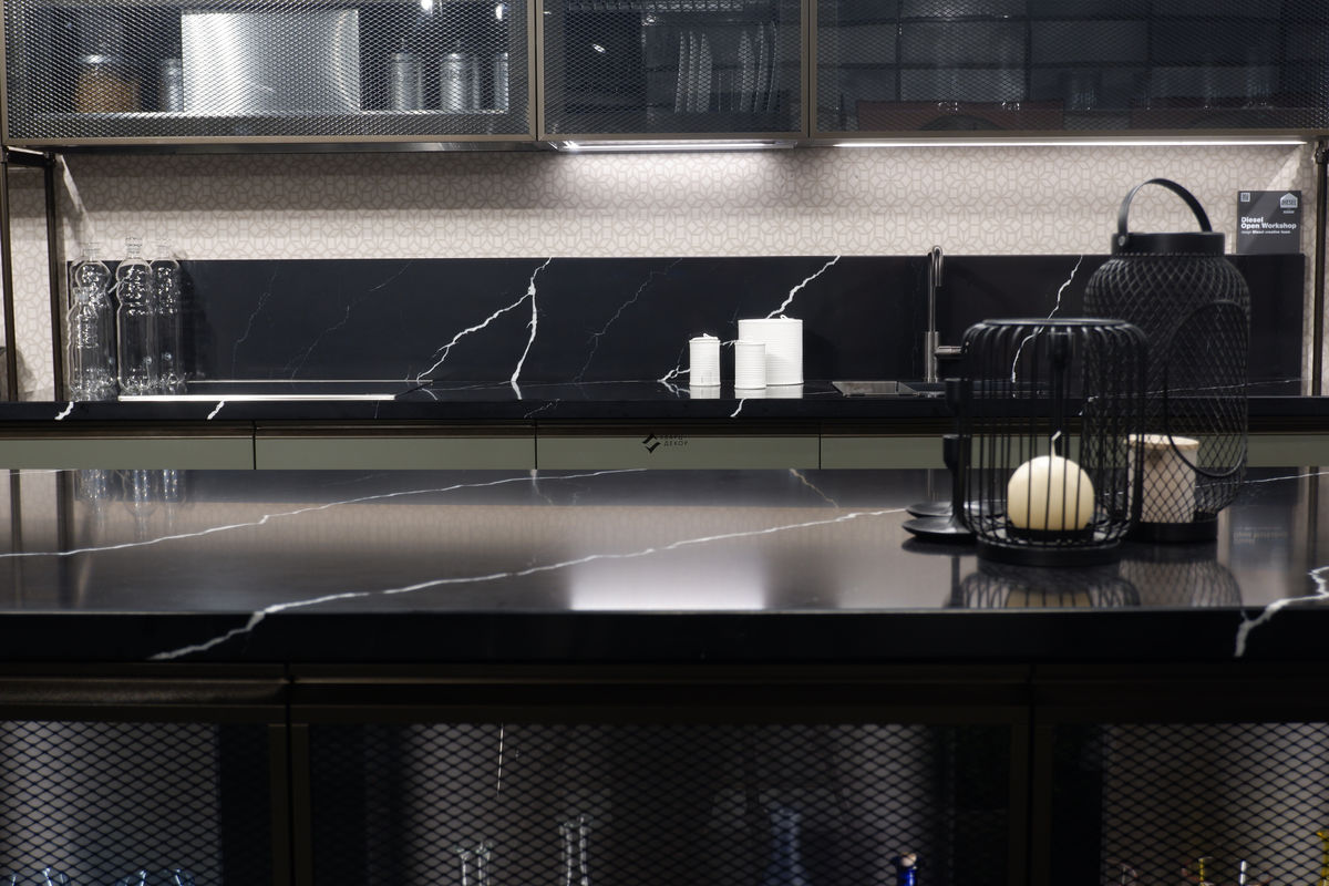 BQ8740 NERO MARQUINA